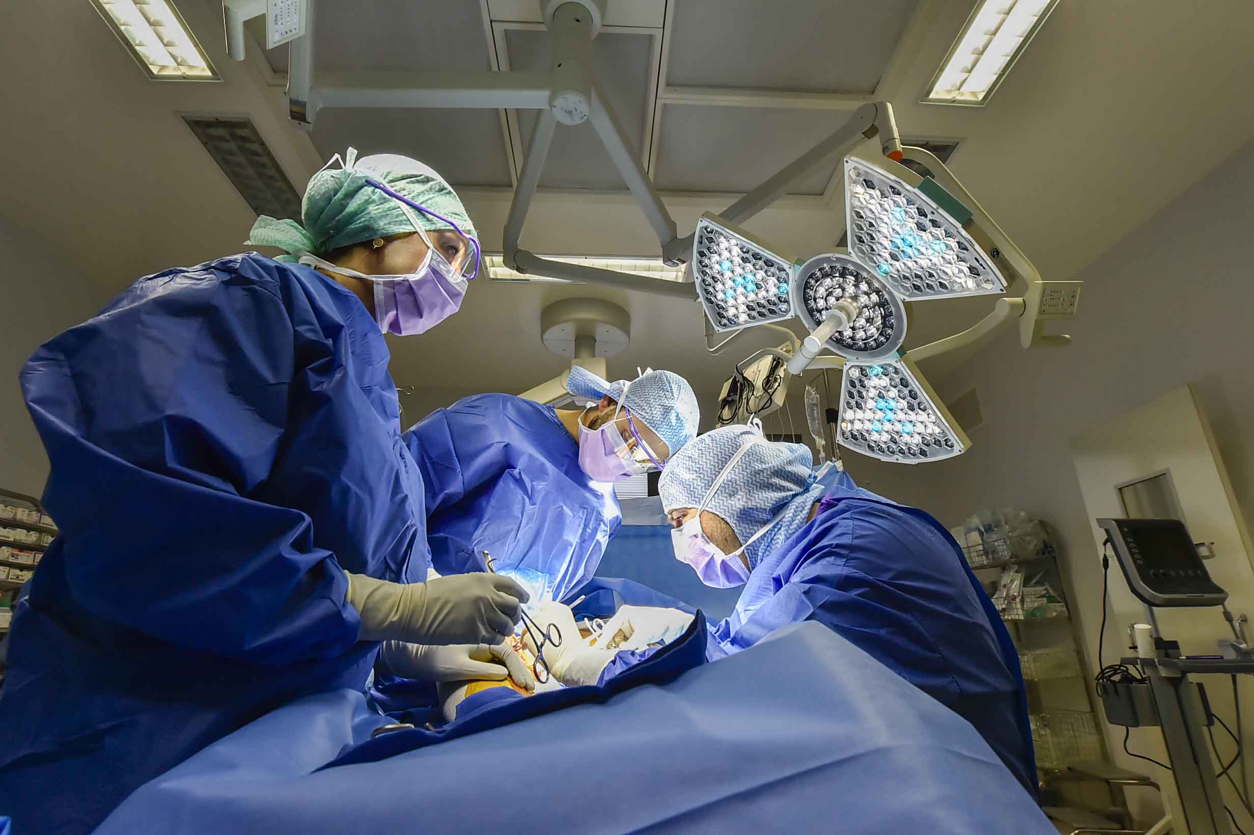 Opération de chirurgie viscérale au CHSF